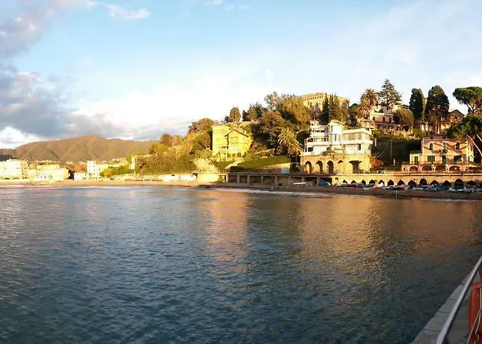 Con Giardino, Terrazzo E Garage A Due Passi Dal Mare E Dalle Cinqueterre *