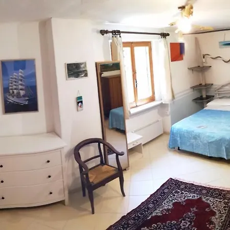 Appartamento Con Giardino, Terrazzo E Garage A Due Passi Dal Mare E Dalle Cinqueterre Lt-0486